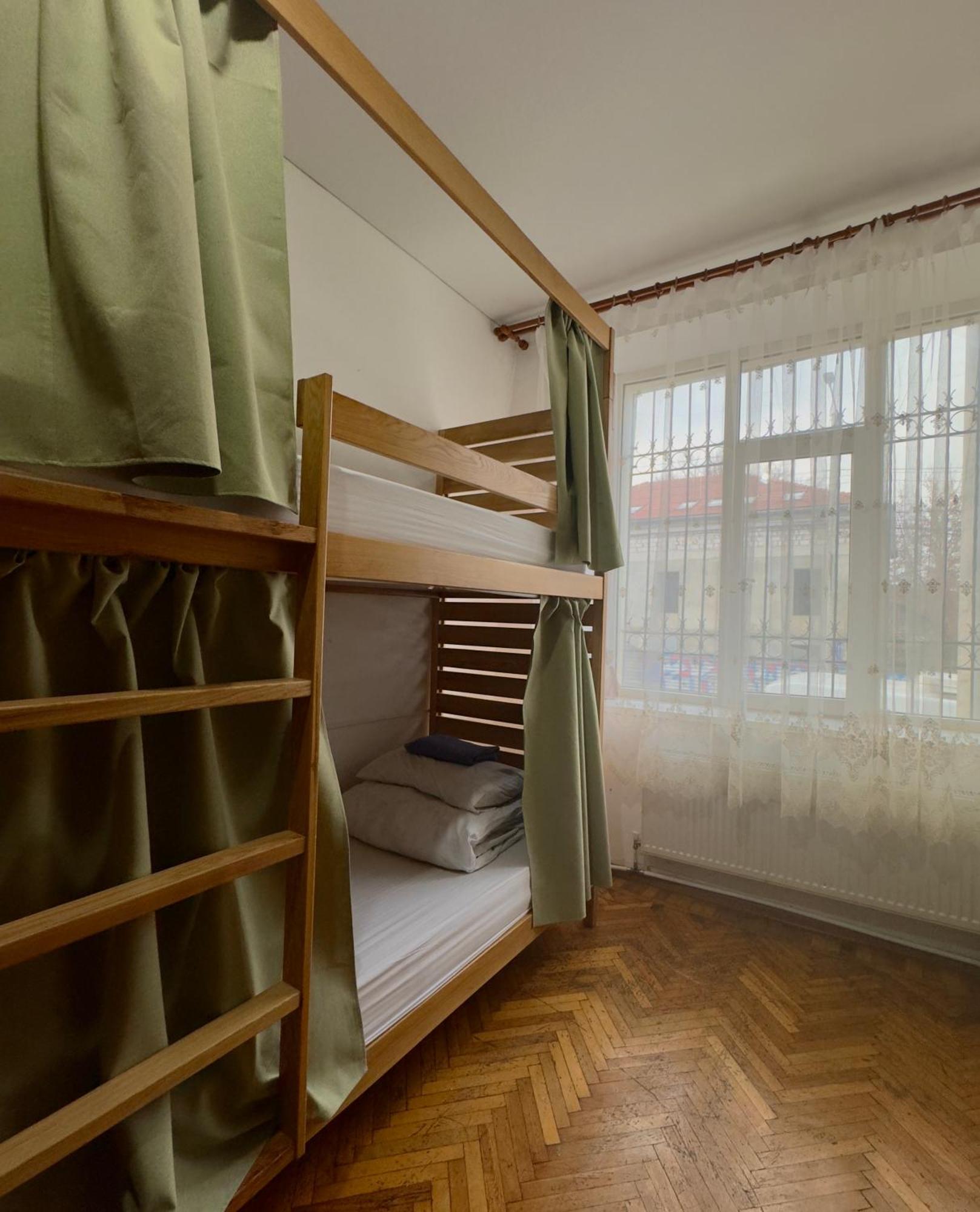 Buddha Hostel Bodoni Kişinev Oda fotoğraf