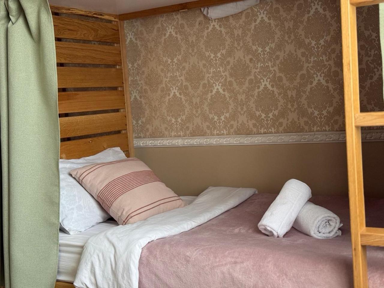 Buddha Hostel Bodoni Kişinev Dış mekan fotoğraf